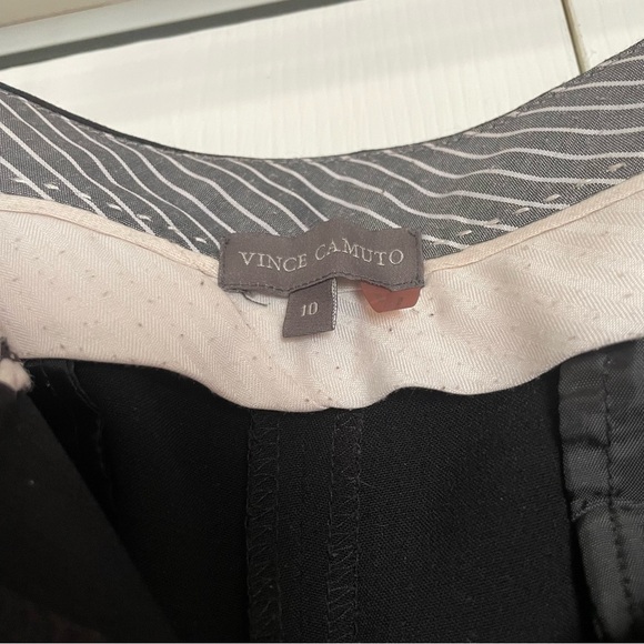 Vince Camuto black pants. Size 10/ Inseam 31”. Pre-worn/ pre-loved condition - Picture 8 of 10
